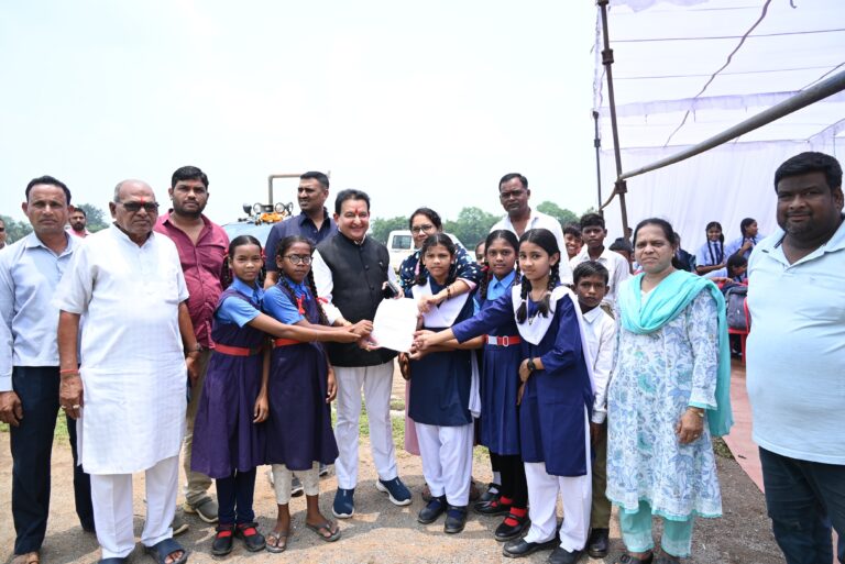 विधायक डॉ संपत अग्रवाल ने दी ₹75.23 लाख की सौगात, बसना को मिला नया शैक्षणिक भवन