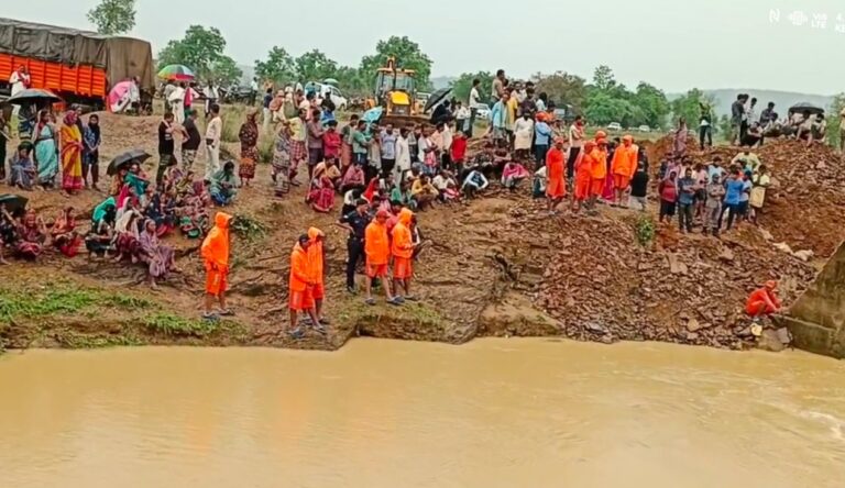 सरायपाली / स्टॉप डेम के पास से बहा युवक का लाश बांध मे मिलने की खबर बह कर दूसरे गाँव के बाँध तक जा पंहुचा था!