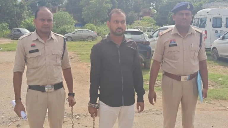 CG Crime: प्रेमिका की गला घोंटकर हत्या, पुलिस को बताई सांप काटने की झूठी कहानी, ऐसे हुआ मौत का खुलासा