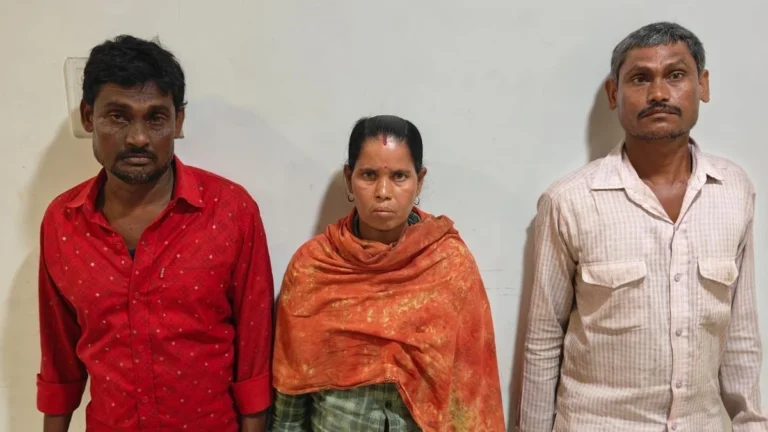 CG Murder: हाथ-पैर रस्सी से बांधे, चेहरे पर कपड़ा लपेटा…पत्नी के साथ देखने पर युवक की बेरहमी से हत्या