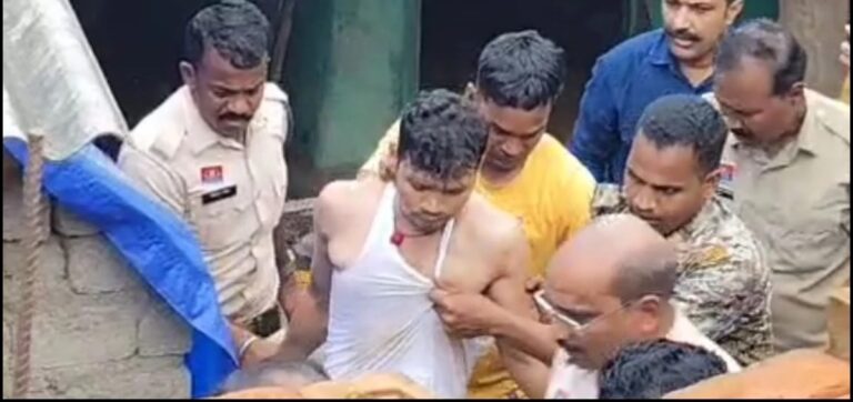 छत्तीसगढ़/कलयुगी बेटे ने मां के किए कई टुकड़े, फिर शव के पास गाया गाना… इस दरिंदे की करतूत सुन दहल जाएगा दिल