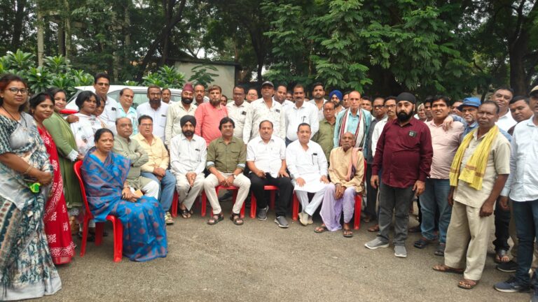 महासमुंद : बसना में कांग्रेस की महत्वपूर्ण बैठक सम्पन्न, संगठन के पुनर्गठन और चुनावी रणनीति पर हुआ मंथन