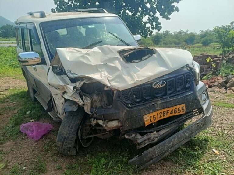 सरायपाली : बकरी चोरी गांजा और निर्दोष के मृत्यु पर्दाफाश: सिंघौड़ा पुलिस की घेराबंदी में 7 तस्कर गिरफ्तार 30 किलो गांजा, चोरी की बकरियां और हथियार बरामद बिलासपुर जांजगीर से आकर देते थे वारदात को अंजाम