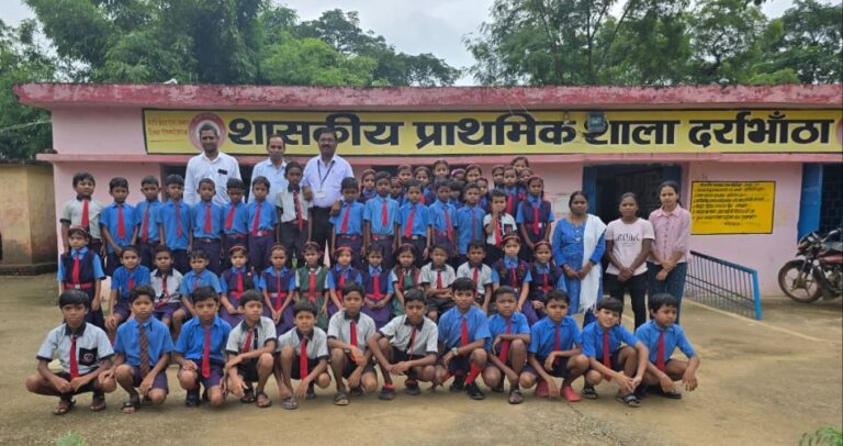 जिला शिक्षा अधिकारी महासमुंद ने किया विकास खंड सरायपाली के विद्यालयों का औचक निरीक्षण