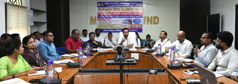 महासमुंद/जनजाति क्षेत्रों में अंतिम व्यक्ति तक पहुंचने आदि कर्मयोगी अभियान की पहल जिला स्तरीय कार्यशाला सम्पन्न आदि सेवा केन्द्रों की स्थापना की जाएगी