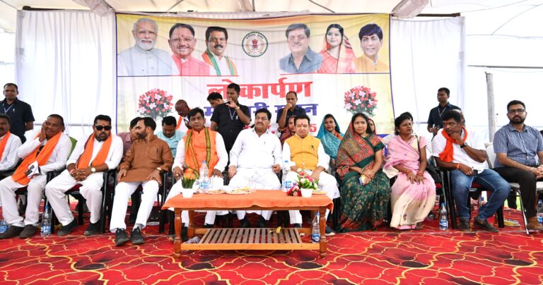 महासमुंद राज्य स्तरीय महतारी सदन लोकार्पण कार्यक्रम जिले में प्रभारी मंत्री ने किया खट्टी में महतारी सदन का लोकार्पण किया- मंत्री श्री बघेल