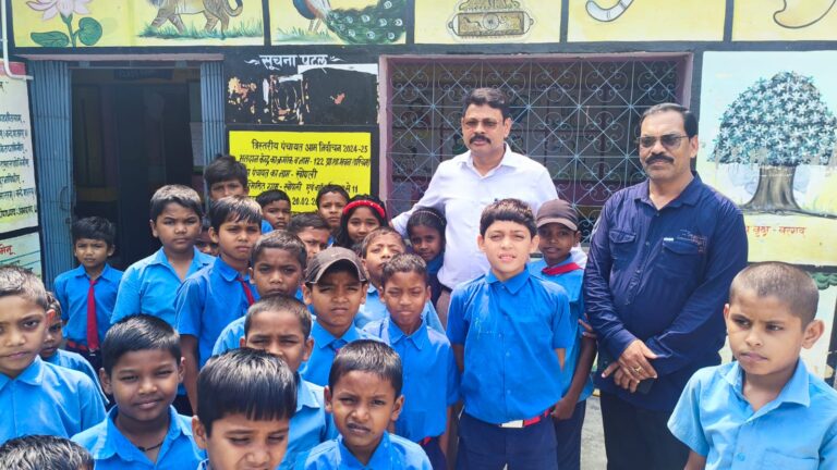 अनुविभागीय अधिकारी श्री उमेश साहू ने किया विद्यालयों का औचक निरीक्षण, शैक्षिक गुणवत्ता सुधार पर दिए निर्देश