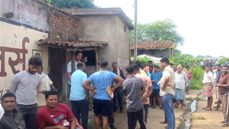 छत्तीसगढ़ के रायगढ़ में बड़ा हत्याकांड, परिवार के 4 लोगों को मारकर लाशों को खाद के गड्ढे में गाड़ा