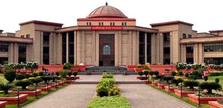 सड़क हादसों में होने वाली मौतों को लेकर Chhattisgarh HC ने एंजेसियों को लगाई फटकार, PWD और NHAI को बताया जिम्मेदार