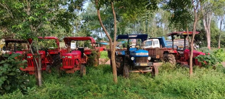 छत्तीसगढ़ : खनिजों का अवैध परिवहन करते 5 वाहन जब्त