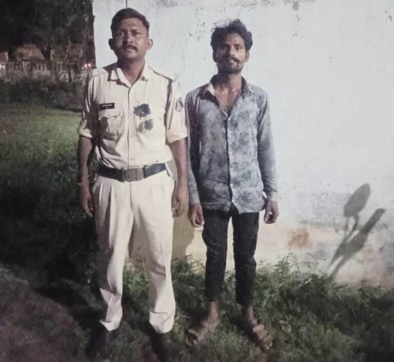 CG : सरायपाली पुलिस की बड़ी सफलता स्कूल में चोरी करने वाला राजू भट्ट गिरफ्तार, चोरी का सामान जब्त