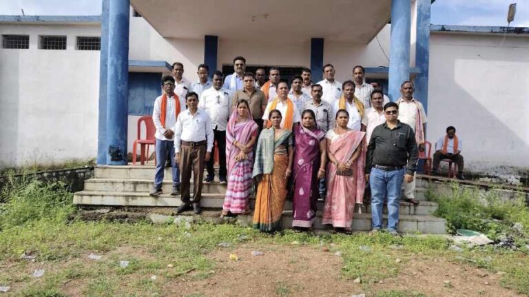 महासमुंद/बलौदा प्रधानमंत्री श्री नरेंद्र मोदी जी के 75वें जन्मदिवस एवं भाजपा की वरिष्ठ नेत्री श्रीमती सरला कोसरिया जी के जन्मदिवस पर भाजपा मंडल बलौदा द्वारा रक्तदान शिविर का भव्य आयोजन — 75 लोगों ने किया रक्तदान