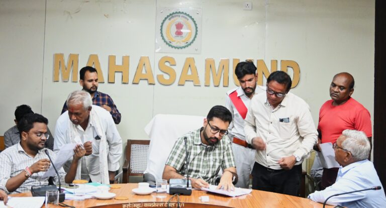 महासमुंद : महानवमी के अवसर पर स्थानीय अवकाश घोषित गांधी जयंती के अवसर पर शुष्क दिवस घोषित