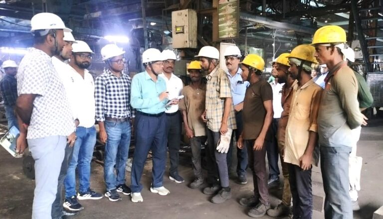 महासमुंद/औद्योगिक संस्थान में अनियमितता पर नोटिस जारी