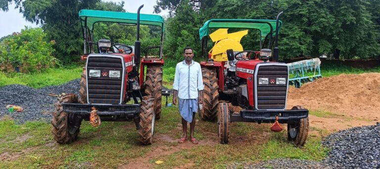 CG :फार्म मशीनरी बैंक से हो रही खेती-किसानी में सहूलियत-वीरेन्द्र बघेल को बैंक ऋण की अदायगी के बाद आय में निरंतर हो रही है वृद्धि