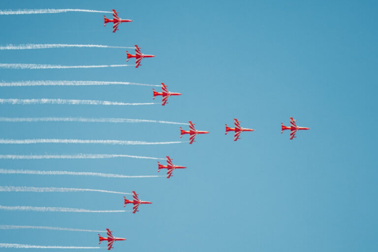 रायपुर/छत्तीसगढ़ देखेगा भारतीय वायुसेना की शौर्यगाथा 5 नवम्बर को नवा रायपुर में रजत जयंती महोत्सव के दौरान होगा ‘सूर्यकिरण एरोबैटिक शो’