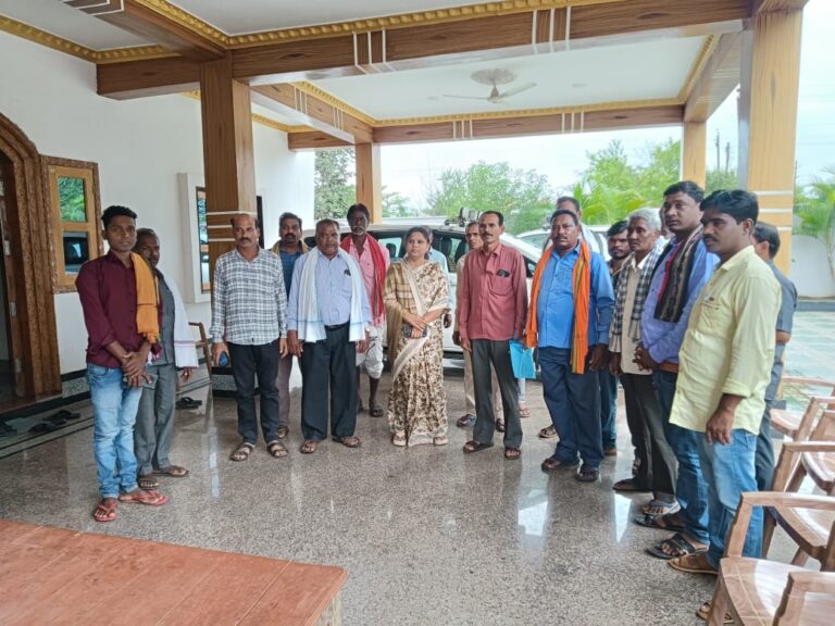 CG पिथौरा : किसानों की चेतावनी: कार्रवाई नहीं होने पर चक्का जाम, धान खरीदी में जमकर हुवा घोटाले