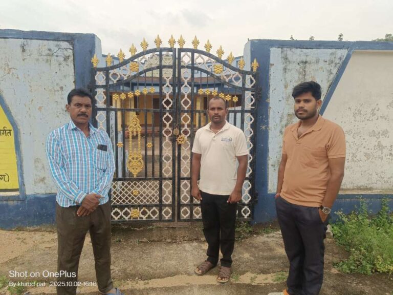 पिथौरा : गांधी जयंती पर ग्राम सभा स्थगित: ग्रामीणों ने जताया विरोध, सरपंच पर उठे सवाल