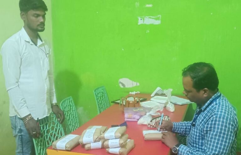 महासमुंद/आयुक्त खाद्य सुरक्षा तथा कलेक्टर श्री विनय कुमार लंगेह के निर्देशानुसार त्योहारी सीजन पर खाद्य पदार्थों की गुणवत्ता जांच हेतु सतत निरीक्षण जारी