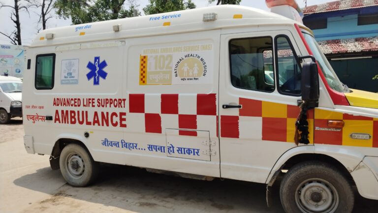 बलौदाबजार : 102 महतारी एक्सप्रेस का घरेलु उपयोग करने वाले ड्राइवर बर्खास्त