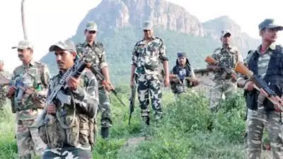 Cg News :बीजापुर में नक्सलियों का आतंक आईईडी ब्लास्ट में कोबरा 206 का जवान झुलसा, रायपुर रेफर