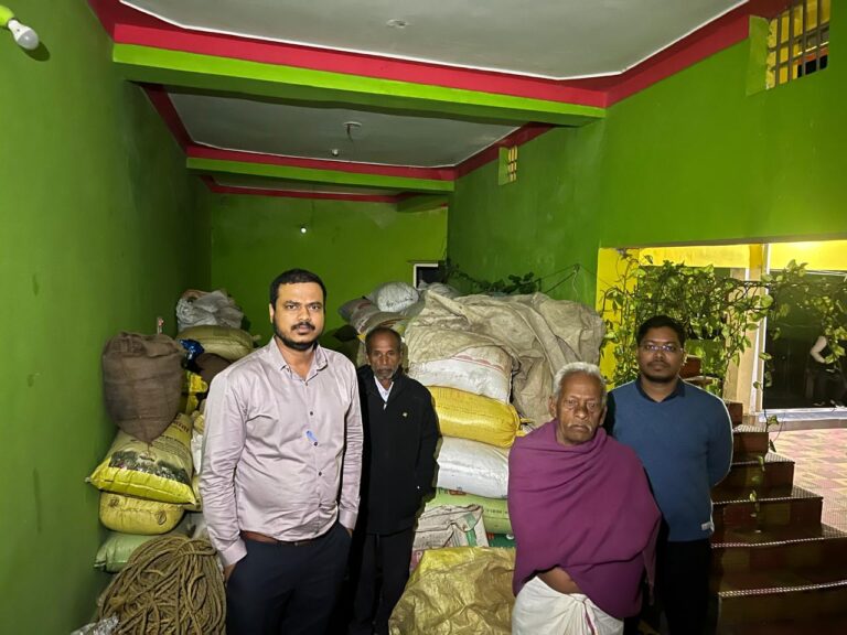 सरायपाली पिथौरा: देर रात अवैध धान परिवहन और भंडारण पर कार्यवाही