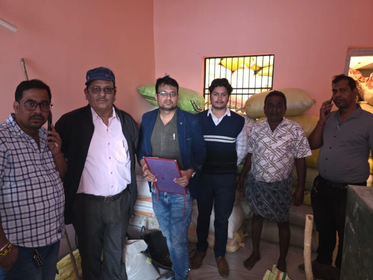 महासमुंद: सरायपाली बसना सहित धान खरीदी से पूर्व प्रशासन की कड़ी कारवाई 557 कट्टा/बोरी धान जब्त किया गया। 