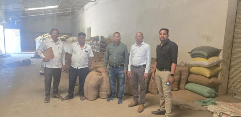 बसना/महासमुंद जिले में अवैध धान परिवहन व भंडारण पर प्रशासन की कड़ी कार्रवाई जारी अभी तक 87 प्रकरणों में 8 हजार 400 क्विंटल धान जप्त दो राइस मिलों में स्टॉक से अधिक संग्रहण पर 750 कट्टा धान जप्त