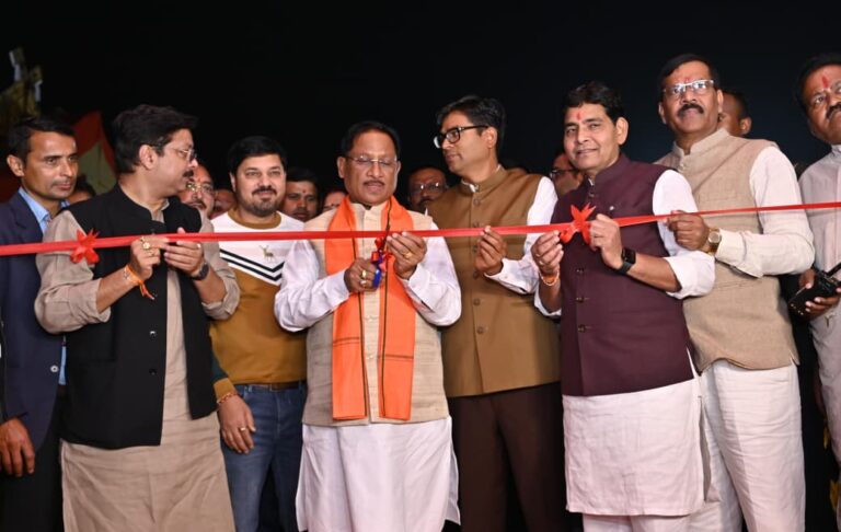 रायपुर : मुख्यमंत्री श्री विष्णु देव साय ने हाउसिंग बोर्ड की 2060 करोड़ की लागत वाली आवासीय परियोजनाओं का किया शुभारंभ