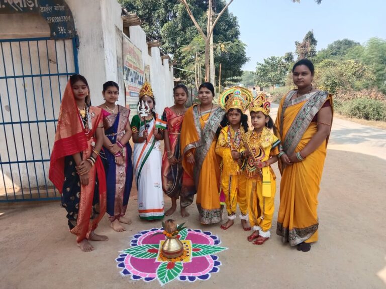 बसना: रसोड़ा में फैंसी ड्रेस से लेकर मटका फोड़ तक सृजन, खेल और मुस्कान…  विद्यालय में अनोखे अंदाज़ में मना बाल दिवस