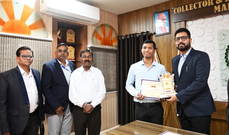 महासमुंद/पीएससी में इस बार नवकिरण अकादमी से 2 युवा चयनित कलेक्टर ने दी बधाई और भविष्य की शुभकामनाएं नवकिरण अकादमी से अभी तक 94 युवा चयनित