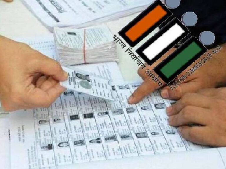 महासमुंद जिले के नगरीय क्षेत्र में 18 स्थानों पर मतदाता सहायता केंद्र स्थापित सहायता केंद्र प्रतिदिन सुबह 10 बजे से शाम 4 बजे तक खुले रहेंगे