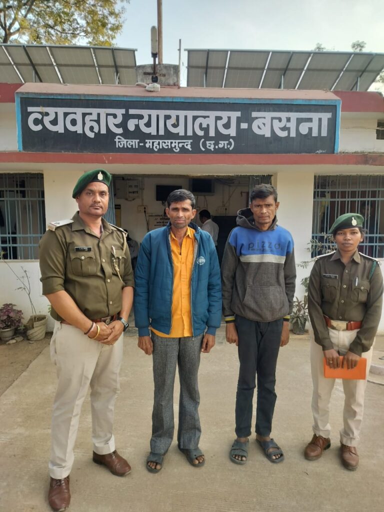 पिथौरा वन परिक्षेत्र अंतर्गत संरक्षित वन में अवैध कटाई पर वन विभाग की बड़ी कार्रवाई दो आरोपी न्यायिक अभिरक्षा में भेजे गए