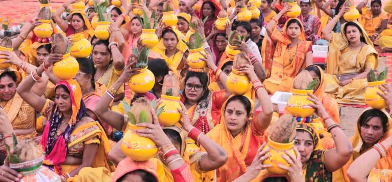 सरायपाली/ 1008 भव्य कलश यात्रा के साथ 51 कुण्डीय गायत्री महायज्ञ का शुभारंभ