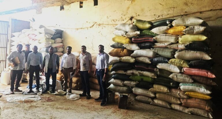 महासमुंद/ जिले में अवैध धान परिवहन, भंडारण एवं विक्रय पर बड़ी कार्रवाई अब तक 258 प्रकरणों से 30,126.24 क्विंटल धान जप्त