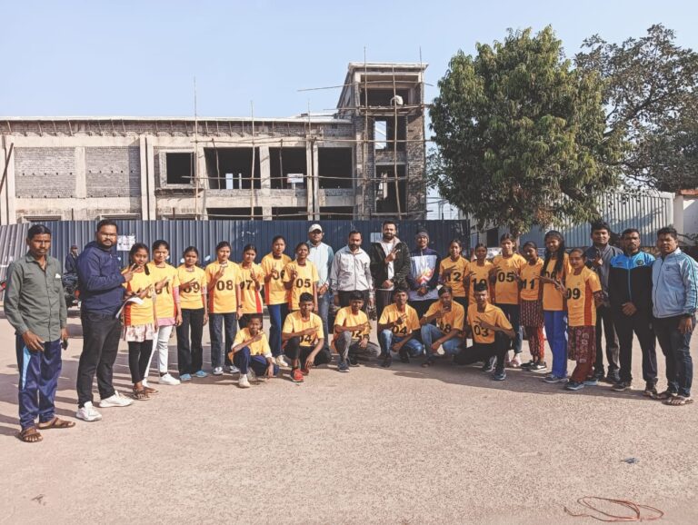 महासमुंद/राज्य स्तरीय खो खो चैंपियनशिप हेतु महासमुंद जिले की टीम रवाना