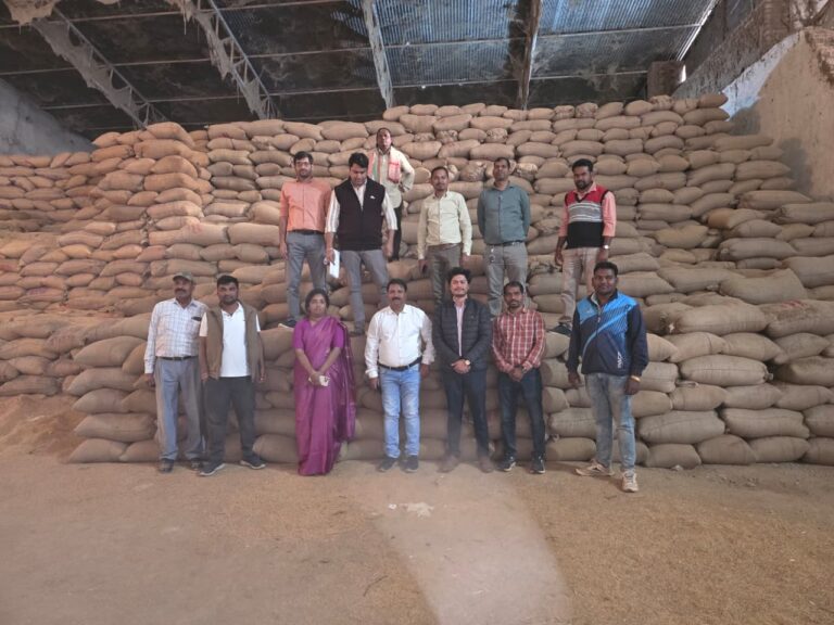 सरायपाली में राइस मिल में बड़ी कार्रवाई 61,203 बोरा धान की कमी, उपलब्ध स्टॉक जप्त