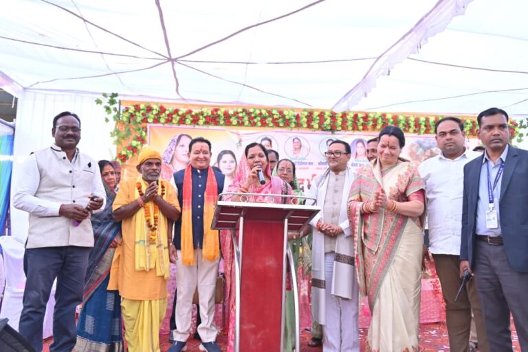 बसना/बेलटिकरी में ‘श्री गोविंद भीमा गोपनाथ गौशाला’ का भव्य शुभारंभ विधायक डॉ. संपत अग्रवाल बोले — गौ-सेवा ही सनातन संस्कृति का आधार