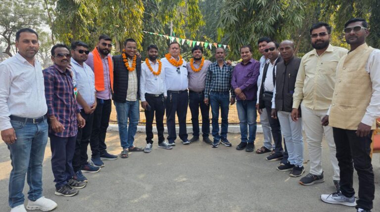 पिथौरा /छग जर्नलिस्ट वेलफेयर यूनियन पिथौरा इकाई के सर्वसम्मति से बने ब्लॉक अध्यक्ष अभिषेक राजा शुक्ला