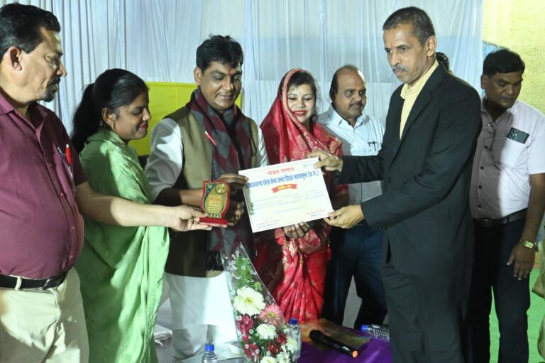 महासमुंद/ विकासखंड स्तरीय सामुदायिक सहभागिता योजना अंतर्गत।शिक्षक-पालक सम्मेलन सह माता उन्मुखीकरण कार्यशाला संपन्न – विधायक श्री सिन्हा