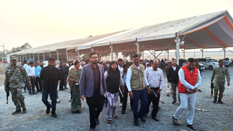 महासमुंद /सिरपुर महोत्सव की अंतिम तैयारी जोरों पर कलेक्टर ने किया स्थल निरीक्षण