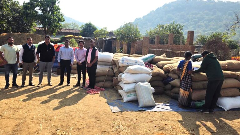 ओड़िशा से अवैध धान परिवहन पर कार्रवाई, सरायपाली, बागबाहरा में दो अलग-अलग मामलों में 420 कट्टा धान एवं ट्रक जब्त