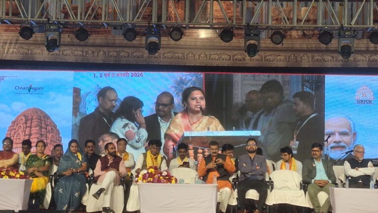 श्रद्धा, संस्कृति और संगीत के संगम के साथ सिरपुर महोत्सव का भव्य समापन