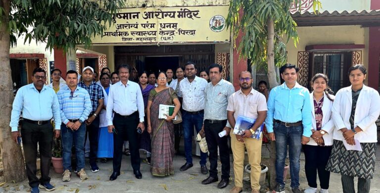 महासमुंद/जिला स्तरीय स्वास्थ्य विभाग की पांच टीम ने लिया मैराथन समीक्षा बैठक मुख्य चिकित्सा एवं स्वास्थ्य अधिकारी की अगुवाई में सेक्टर बैठक मे शामिल