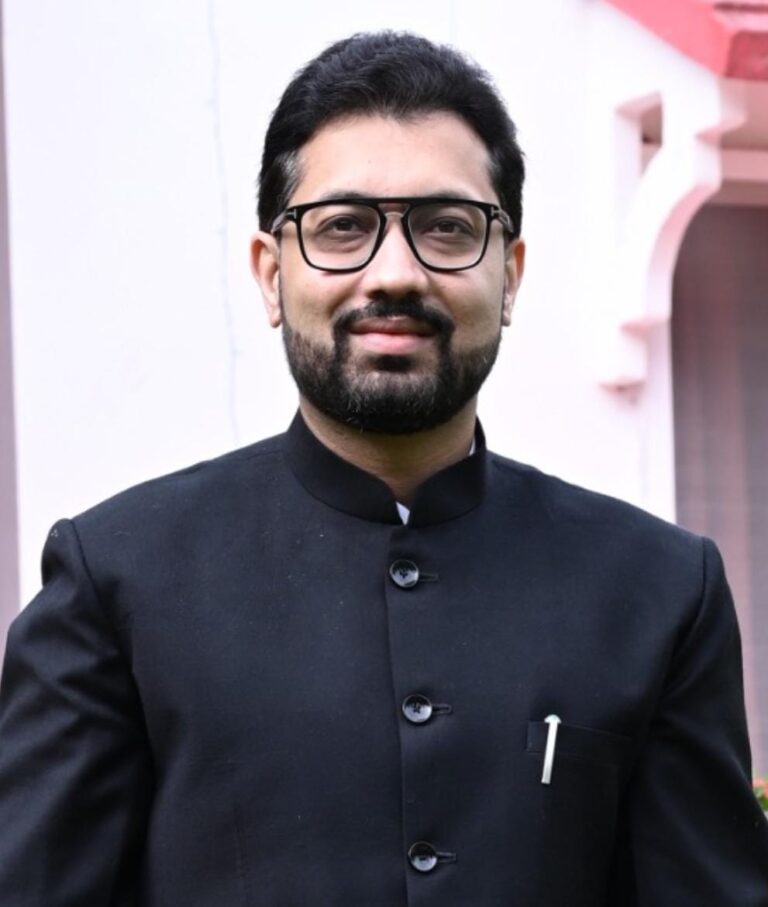 महासमुंद/दिव्यांगजनों को आवश्यक सहायक उपकरण उपलब्ध कराने जिले में विस्तृत सर्वेक्षण।कलेक्टर श्री लंगेह ने 10 मार्च तक सर्वेक्षण पूर्ण करने के दिए निर्देश