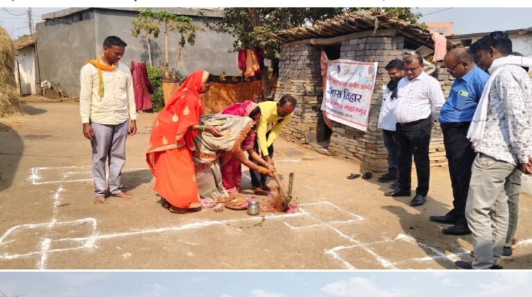 महासमुंद/प्रधानमंत्री आवास योजना-ग्रामीण 105 ग्राम पंचायतों में सामूहिक रूप से आवास तिहार का आयोजन 611 हितग्राहियों ने किया भूमि पूजन