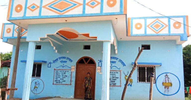 प्रधानमंत्री आवास योजना के क्रियान्वयन में महासमुंद जिला राज्य में दूसरे स्थान पर 10 माह में जिले में कुल 27 हजार 441 आवासों का निर्माण पूर्ण