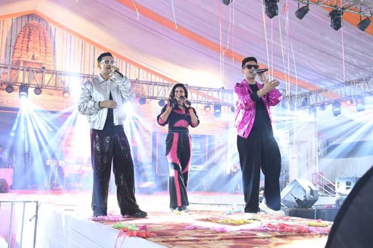 मीत ब्रदर्स की धमाकेदार प्रस्तुति के साथ सिरपुर महोत्सव 2026 का भव्य समापन हुआ बॉलीवुड संगीत का भरपूर आनंद उठाते हुए झूमे दर्शक