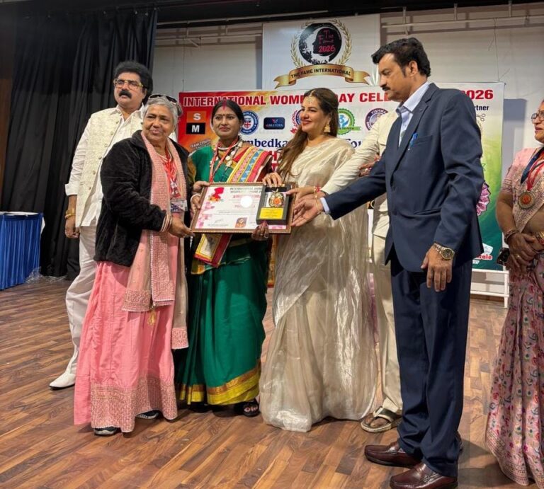 महासमुंद/सामाजिक कार्यकर्ता प्रेमशीला को दिल्ली में किया गया “इंटरनेशनल वूमेंस विजनरी अवार्ड” से सम्मानित इंटरनेशनल ह्यूमन राइट्स एंबेसेडर ऑर्गेनाइजेशन ने दिया पुरस्कार
