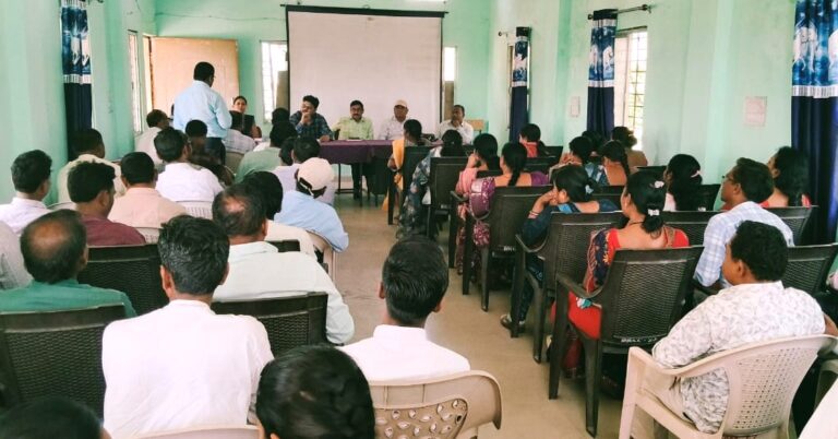 महासमुंद /छात्रवृत्ति कार्य की प्रगति को लेकर समीक्षा बैठक आयोजित